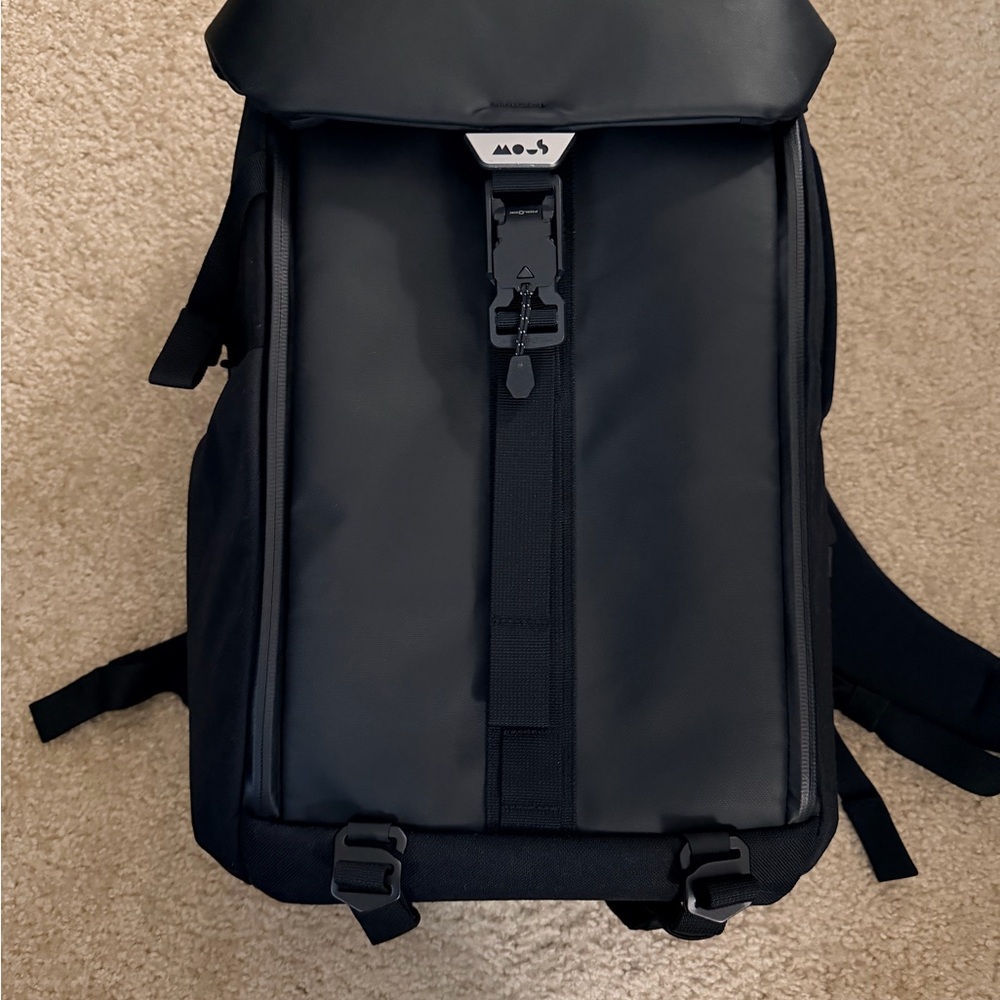 Mous Extreme Commuter Backpack with Lid - Black - 25l